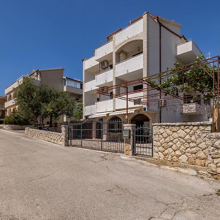 Holiday Home Krishto Trogir Eksteriør billede