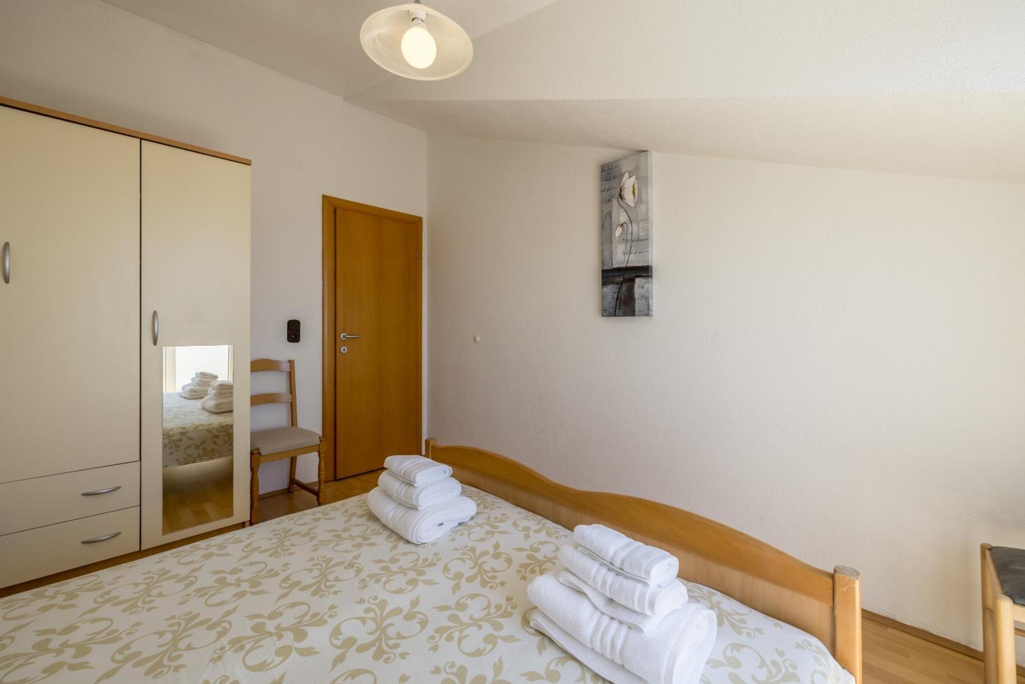 Holiday Home Krishto Trogir Eksteriør billede