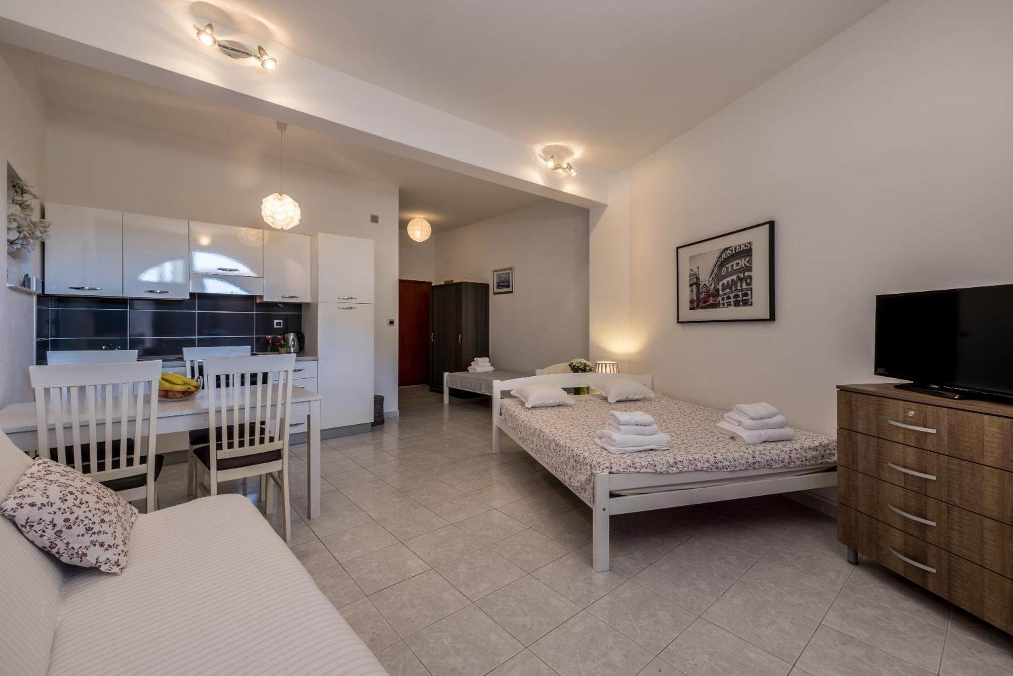 Holiday Home Krishto Trogir Eksteriør billede