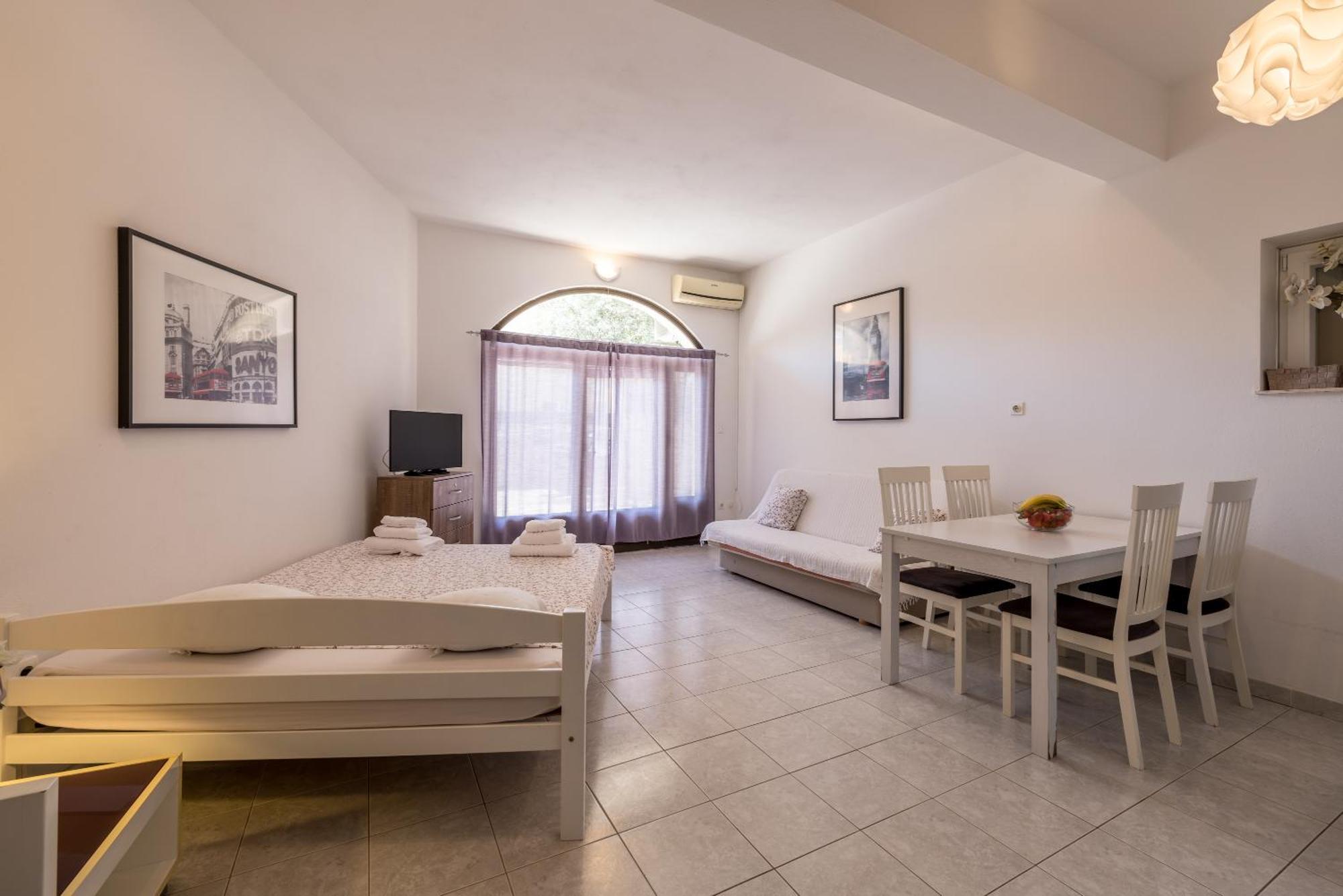 Holiday Home Krishto Trogir Eksteriør billede